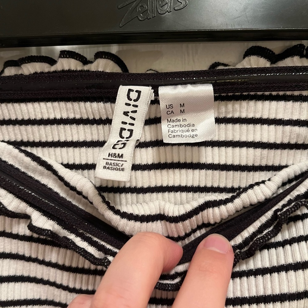 NWOT H&M Striped Off the Shoulder Top - Picture 4 of 5